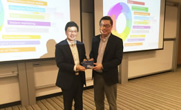CEO Speaks to MBA Students at HKUST