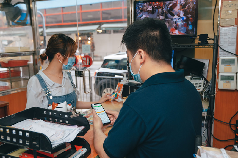 OCL Launches Octopus Mobile POS Helping Small and Medium-sized Retail Merchants and Taxi Drivers Accept Cashless Payments During the Pandemic